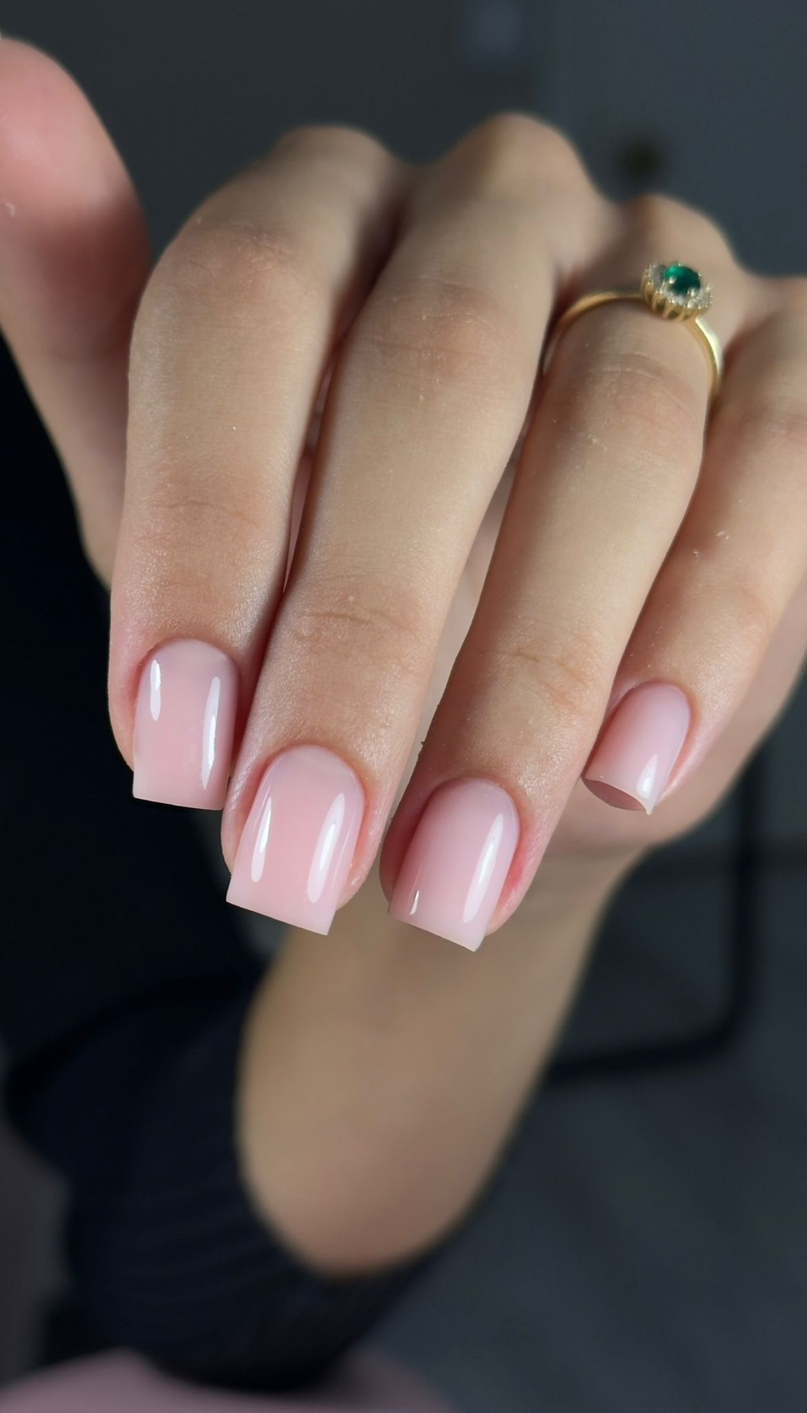 Manucure russe nude épurée MKnails Cannes